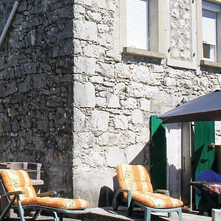 1 Bedroom Nice Apartment In La Beaume Labeaume Exterior foto